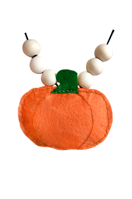 DIBY Club Halloween Garland Closeup