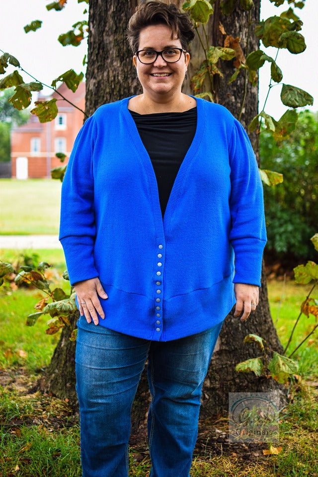 The Grace Cardigan in jacket length with long sleeves. Features buttons.