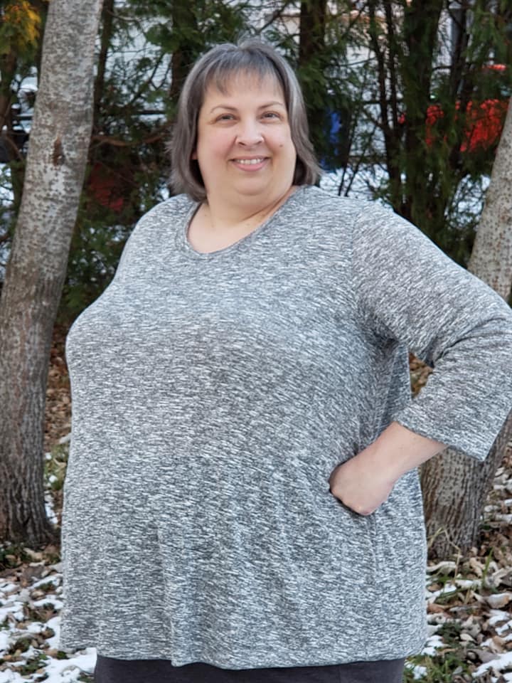 Women's ABB Shirt in plus size with scoop neck and long sleeves. 