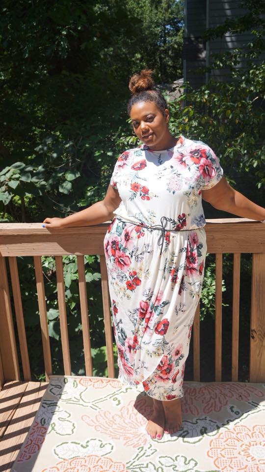The Rosa in plus size. Features a crew neck, short sleeves, and maxi skirt-length options. 